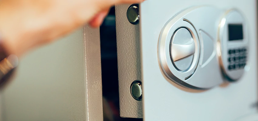 Fingerprint Safe Openers in La Verne, CA