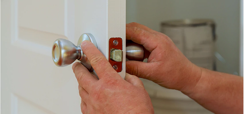 AAA Locksmiths For lock Replacement in La Verne, California