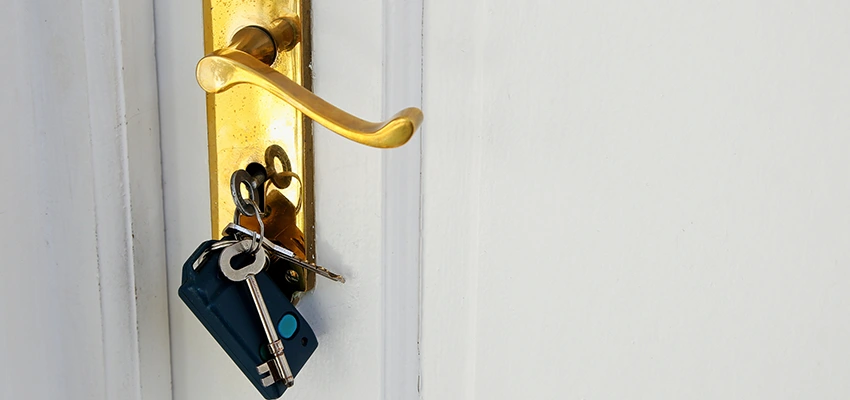 Broken Door Key Extraction in La Verne, CA